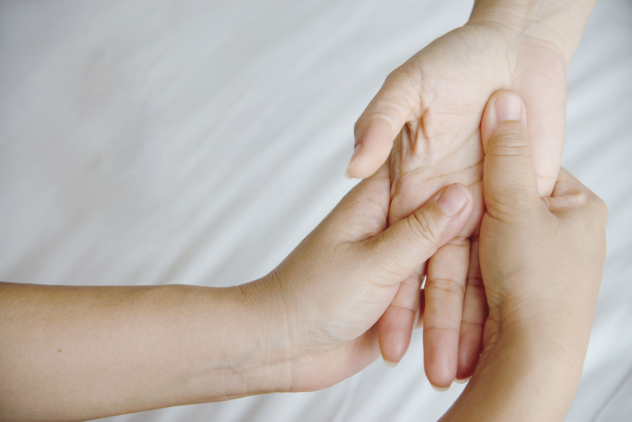 La main l'outil naturel et doux du praticien shiatsu