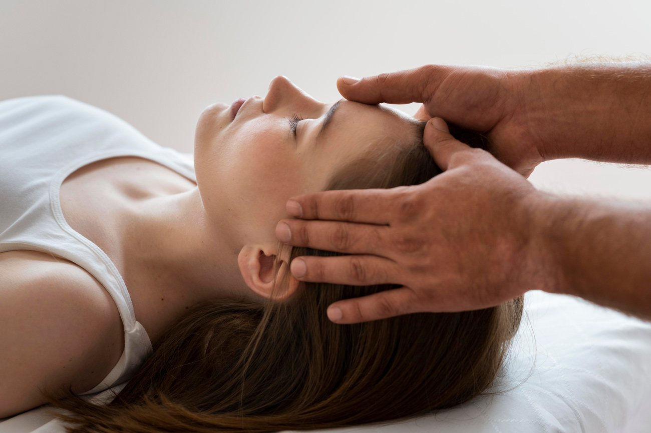 Massage du visage par acupression Shiatsu